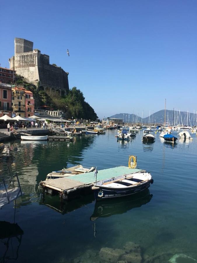 Affittacamere La Baia Di Леричи Экстерьер фото